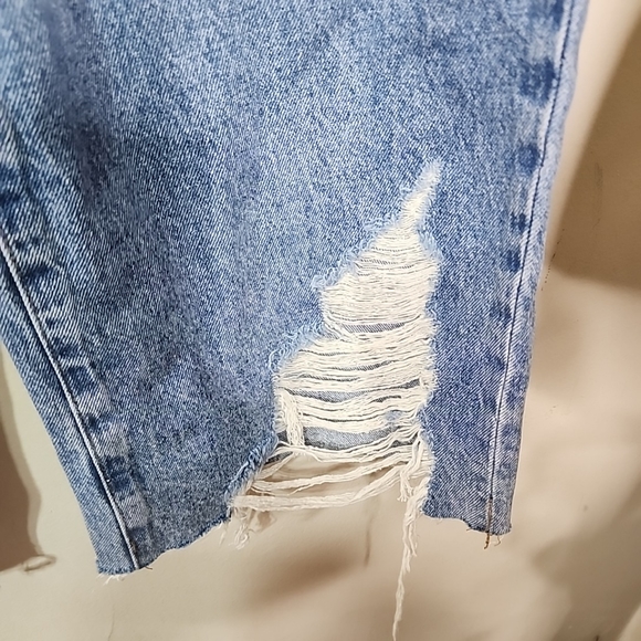 Bohme Indie Relaxed Jeans Medium Wash. Size 29 - Picture 6 of 8